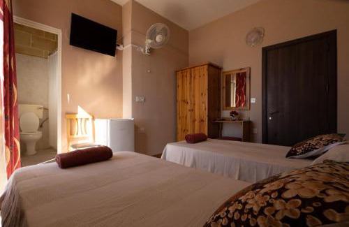Marsalforn House | Sunset Seaview Accommodation