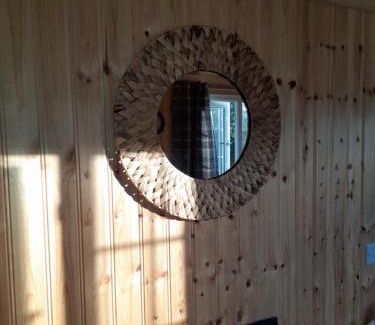 Stronmilchan Apartment | Sunset View Shepherds Hut