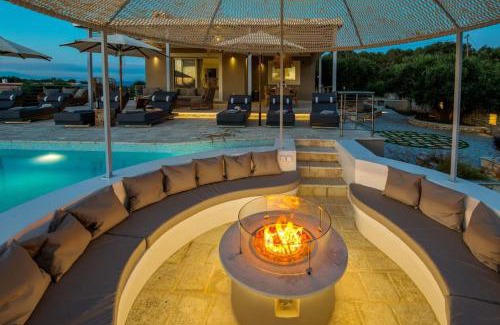 Mpogdanatika Villa | Sunset Villa by PaxosRetreats