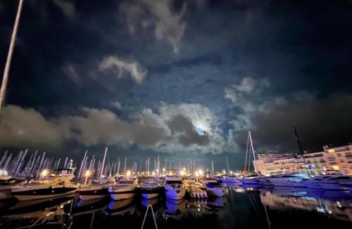 Golfe Juan Boat Rental | SUNSET YACHT ROOFTOP à GOLFE JUAN