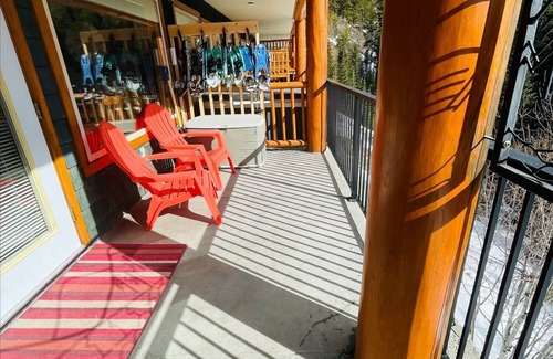 Okanagan-Similkameen Condo | Sunshine Retreat -PRIVATE, tranquil, natural surrounding with deck and hot tub!