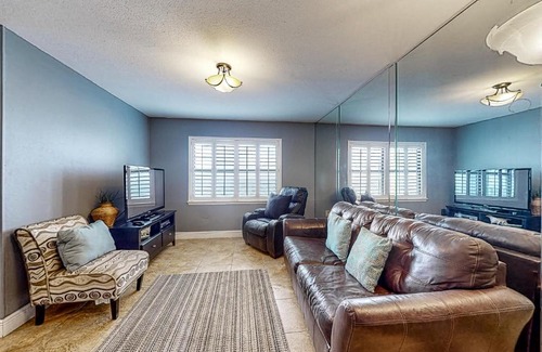 Orange Beach Hotel | Sunswept 803