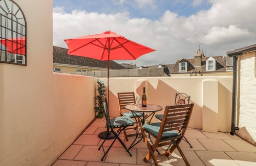 Teignmouth Cottage | SUNVALE, country holiday cottage, with a garden in Teignmouth