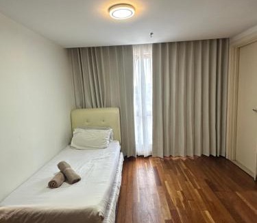 Bandar Sunway Apartment | Sunway Lagoon Resort Suites at Bandar Sunway by Landmark