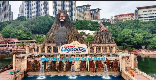 Bandar Sunway Apartment | Sunway Resort Suite #29 1- 6paxs Sunway Lagoon Pyramid