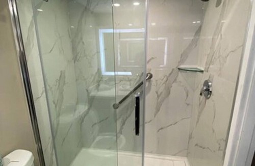 Ajax Hotel | Super 8 by Wyndham Ajax/Toronto On