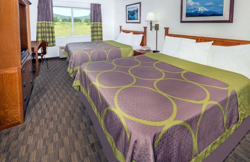 Medford Hotel | Super 8 by Wyndham Central Pt Medford