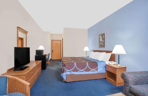 Cobleskill Hotel | Super 8 by Wyndham Cobleskill NY