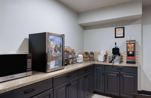 Columbus Hotel | Super 8 by Wyndham Columbus