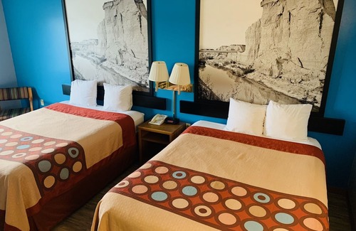 Crete Hotel | Super 8 by Wyndham Crete