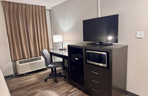 Great Falls Hotel | Super 8 By Wyndham Great Falls City Center