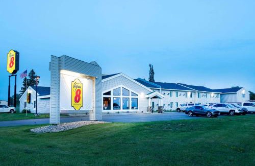 Glenwood Hotel | Super 8 by Wyndham Glenwood