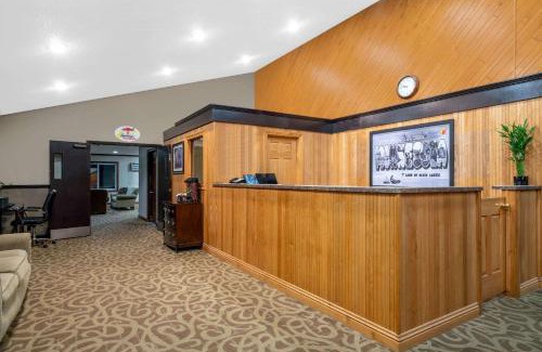 Glenwood Hotel | Super 8 by Wyndham Glenwood