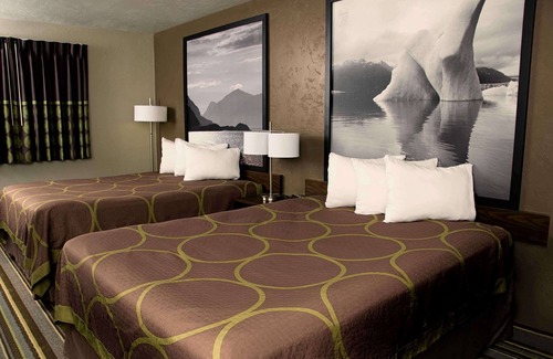 Mendenhall Valley Hotel | Super 8 by Wyndham Juneau