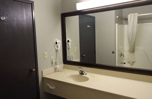 Perryville Hotel | Super 8 by Wyndham Perryville