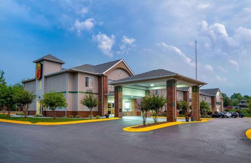 Salisbury Hotel | Super 8 by Wyndham Salisbury