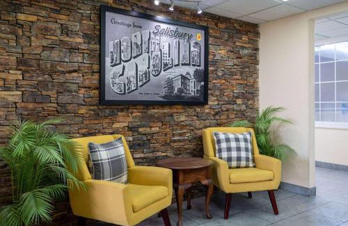 Salisbury Hotel | Super 8 by Wyndham Salisbury