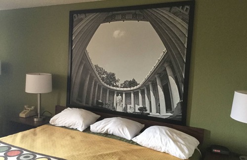 Austintown Hotel | Super 8 by Wyndham Youngstown/Austintown