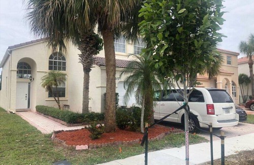Pembroke Pines House | Super Bowl Rentals Available Now