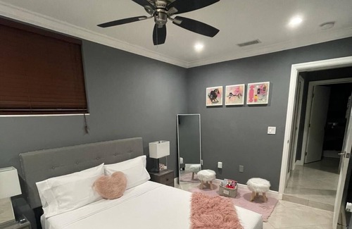 Greenacres House | Súper central Home in the heart of WPB spacious and comfortable !