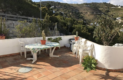 Velilla-Taramay Apartment | SUPER CHOLLO ! Nice and cozy apartment very close to the beach.