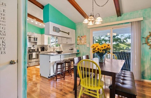 Lake Ozark House | SUPER CLEAN! - Great Cove! on 8mm w/SUP & Kayak, dock w/waterslide & tiki bar