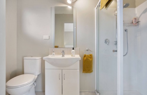 Katikati Cottage | Super-comfortable, rural studio/cottage accommodation near Waihi Beach