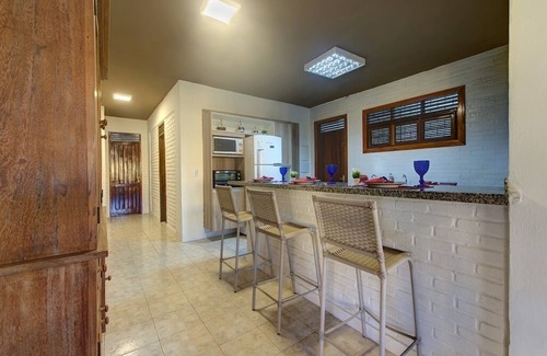 Porto das Dunas House | SUPER COZY-8 suites w/SPLIT-28 people-BEACH PARK - CE BEACH FARM