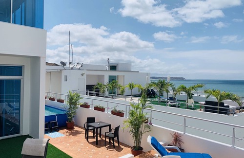 Manta Apartment | Super Duplex to the sea with access to the beach - Manta Ecuador Private Club