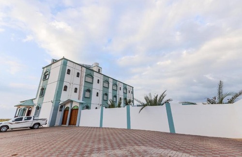 Al Hadd Hotel | Super OYO 110 Ras Al Hadd Guest House