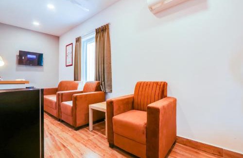 Punjagutta Hotel | Super Townhouse CASA GRAND