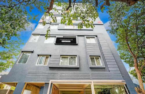 Bengaluru Hotel | Super Townhouse Hebbal Dasarahalli Formerly Otium Suites