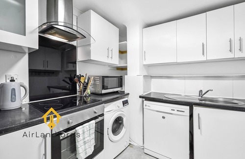 Surrey Docks Apartment | Superb 3 bedroom Flat- Amazing River view 5 stars