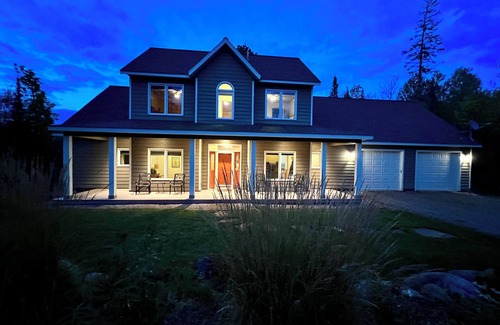 Ely House | Superb 4-bedroom house on Shagawa Lake with dock, boat lift, and total comfort.