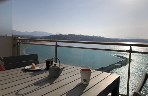 Saint-Jean-de-Luz Apartment | Superb apartment with a terrace facing the bay of St Jean