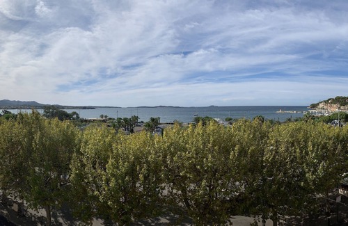 Sanary-sur-Mer Apartment | Superb apartment Grand sea view Full center