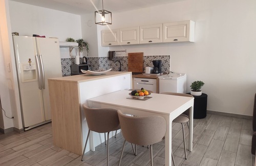 Saint-Roch Apartment | Superb apartment with swimming pool in summer from June to September