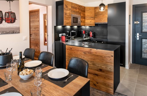 Arc-1950 Apartment | Superb Arc 1950 apartment for 4/6 people in a 5* ski in/ski out residence