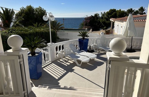 Coveta Fuma Villa | SUPERB FAMILY VILLA, OVERLOOKING THE SEA WITH PRIVATE HEATED (OPTIONAL) POOL