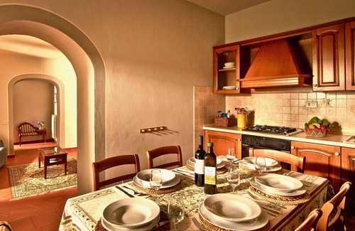 Vicopelago House | Superb Olive Grove House - Lovely Pool! Views LEANING TOWER! Near Pisa & Lucca.