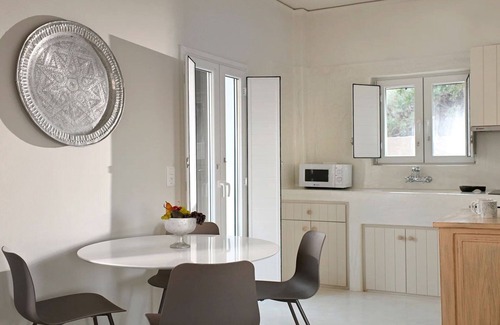 Exo Gonia Villa | Superb Santorini Villas | 2 Bedrooms | Villa Hisoka | Spacious Terrace with Hot.