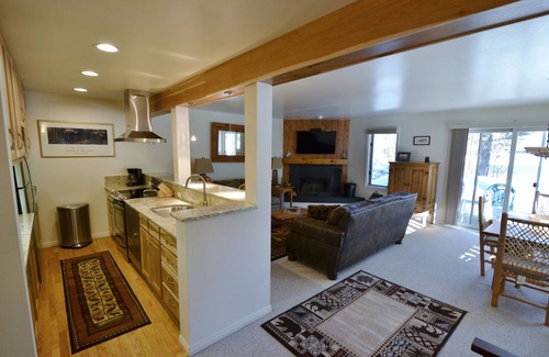 Moose Wilson Road Condo | Superb Upgraded 1 BR/BA King Bed End Unit in the Newest Building in The Aspens!