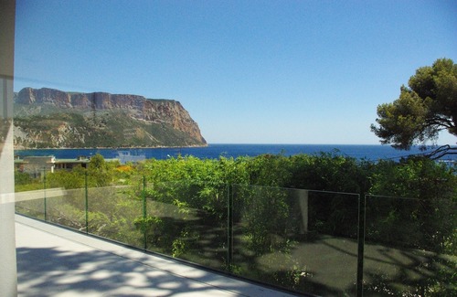 Cassis Villa | Superb villa 16/18 pers. 100m from the beach!