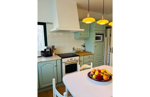 Monte Raposo Villa | Superb villa with swimming pool and garden surrounded by orange trees