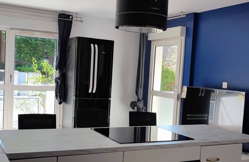 Cergy Apartment | Superbe Appartement de 100 m2 et 5 Chambres à Cergy. Résidence Calme et Agréable