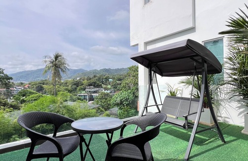 Karon Apartment | Superior 3 Bedroom Apartment 300m to the Sea