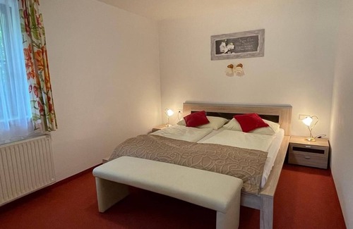 Unterach am Attersee Apartment | Superior garden apartment - Seehaus Unterach