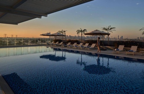 Jumeirah Village Triangle Apartment | Superior Room In Jvt near Triangle supermarket