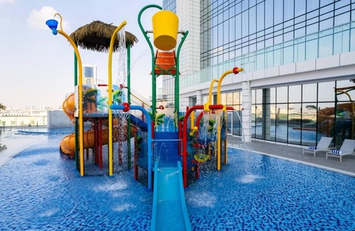 Jumeirah Village Triangle Apartment | Superior Room In Jvt near Triangle supermarket