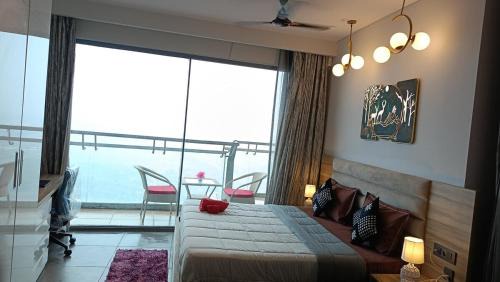 Noida Apartment | Supernova Elegant City View With The lockwoods